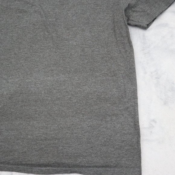 Youre Welcome Here Shirt Mens L Gray Short Sleeve Crew Neck Knit Print Basic Tee - Picture 10 of 13